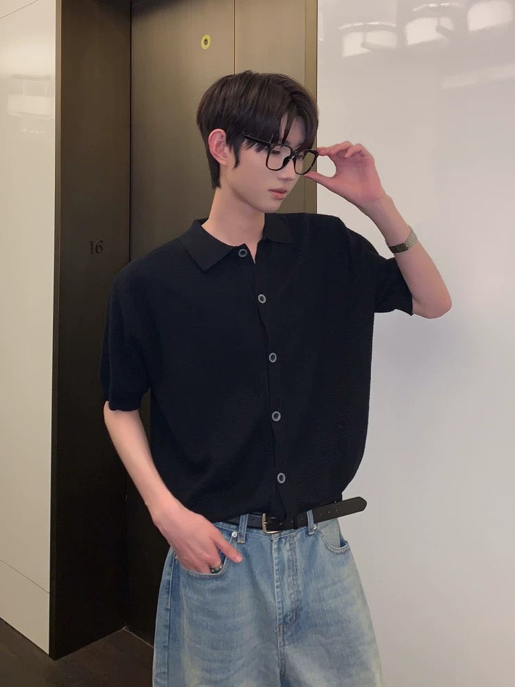 Midnight mood knit polo for urban gentleman
