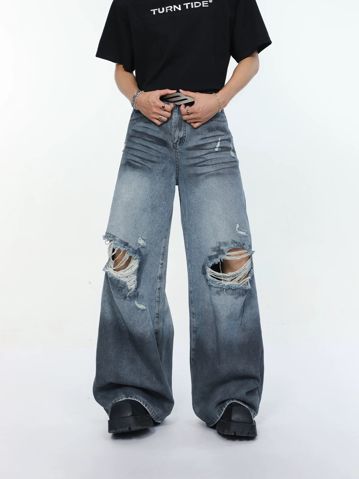 Vintage dirty ripped denim pants