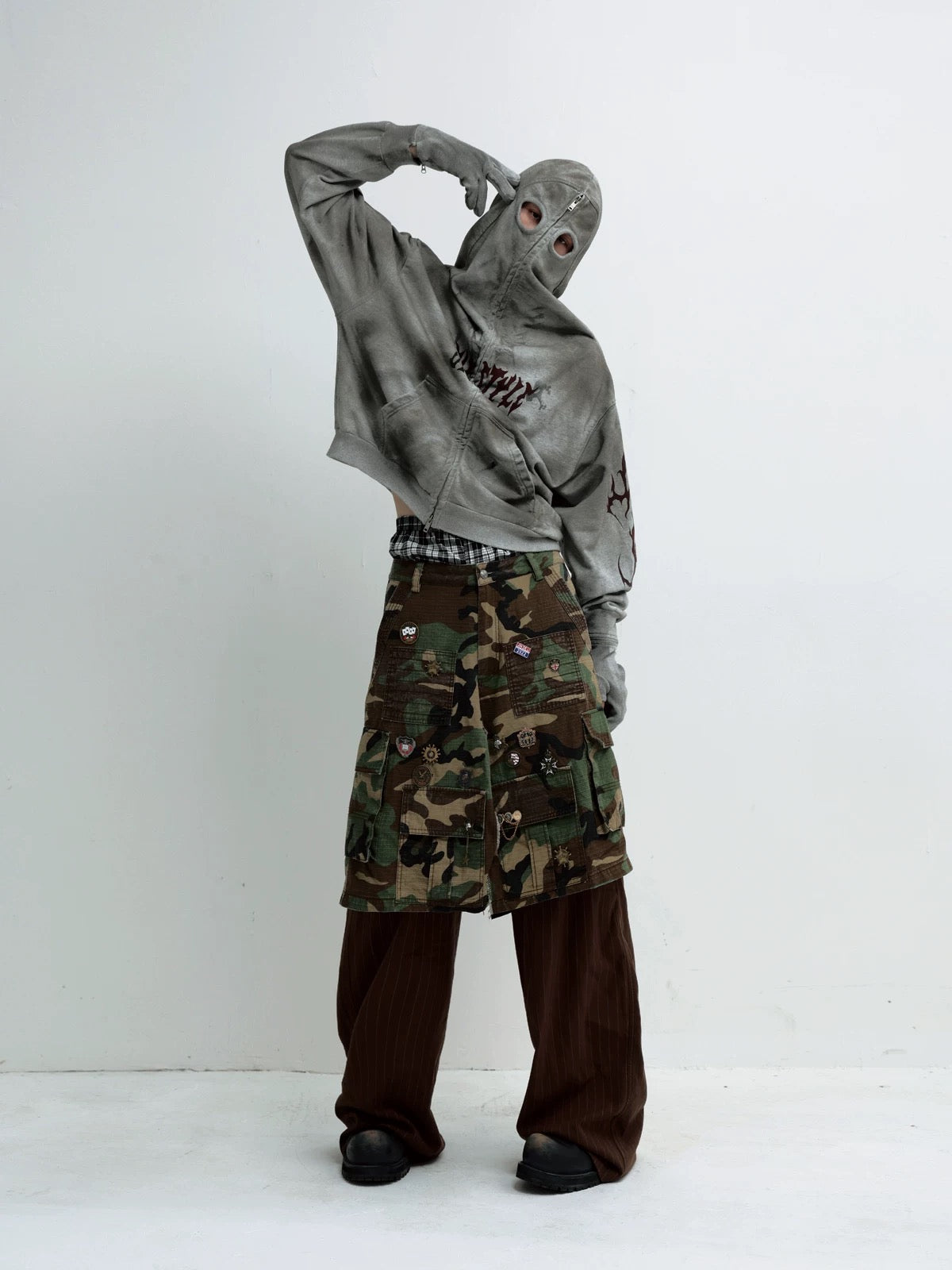 Dirty mask removable gloves hoodie