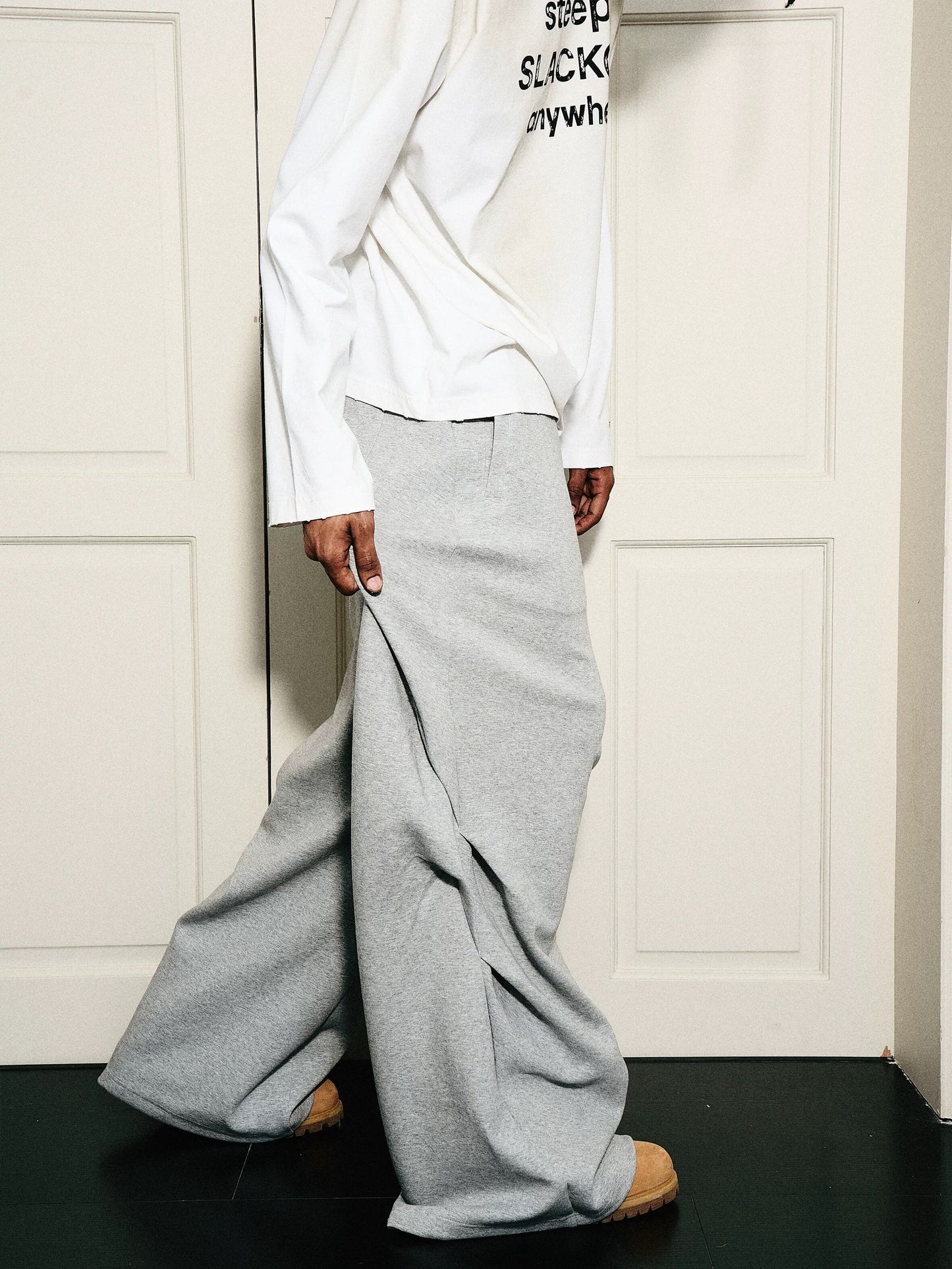Suspended air trimmed pleated loose baggy pants