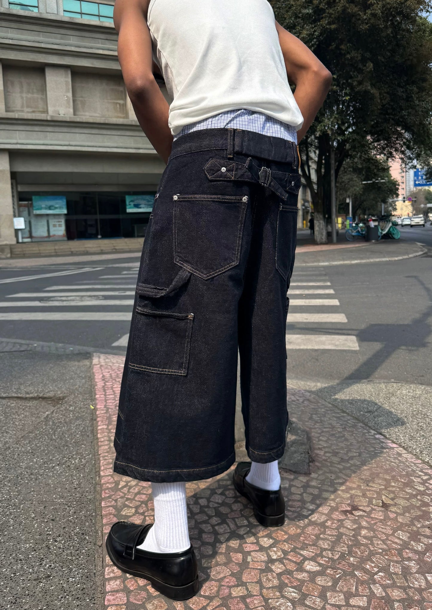 Sewn original cow washed denim short pants