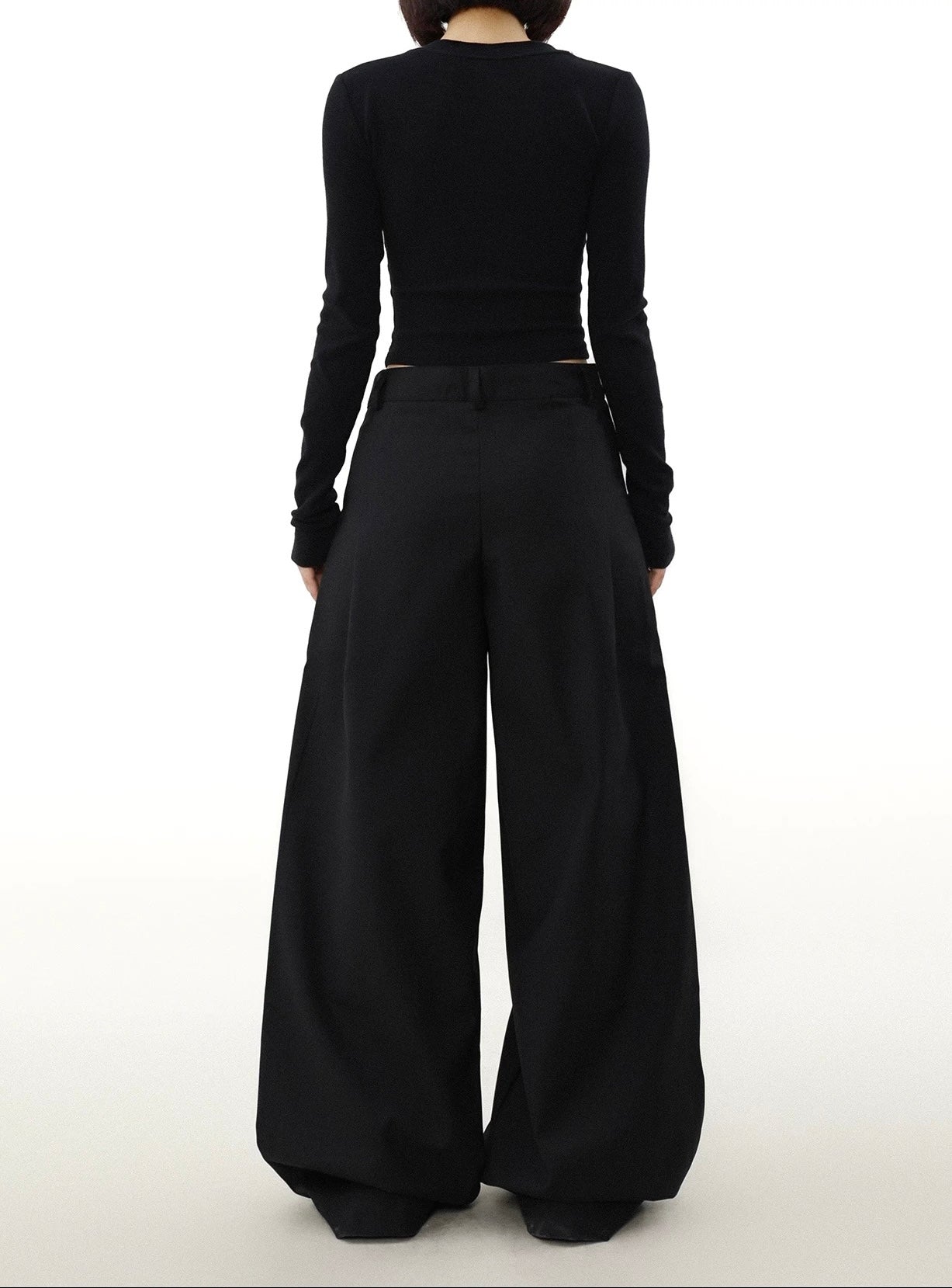 High end pleated wide pants