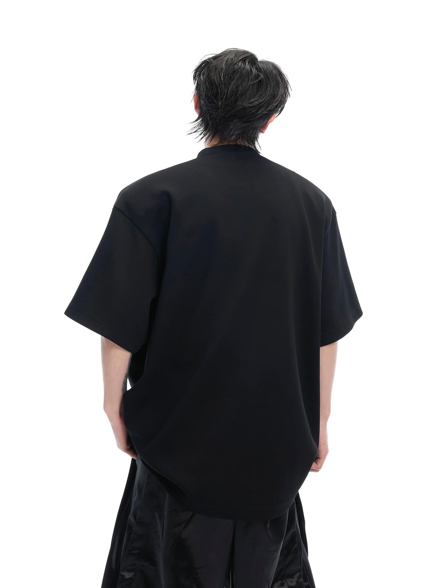 Heartbeat sewn pearl design t-shirt