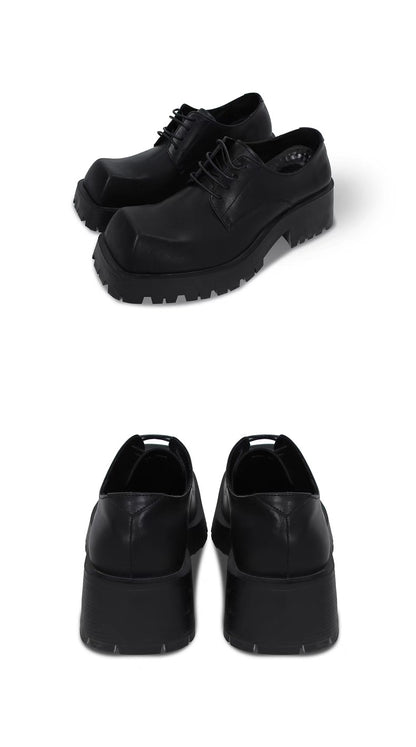 Square headed elevating leather shoes