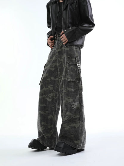 Strap pocket slimming camouflage pants
