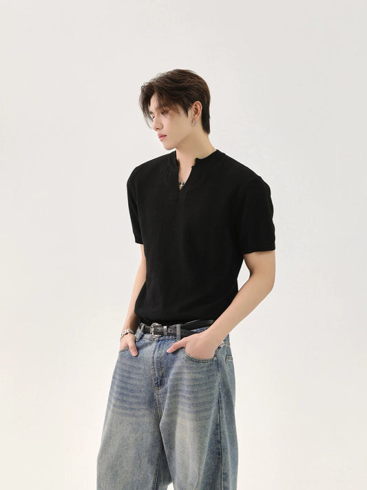 V-neck knit solid color t-shirt