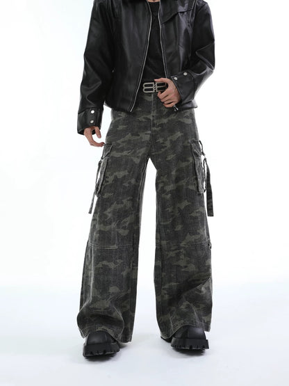 Strap pocket slimming camouflage pants