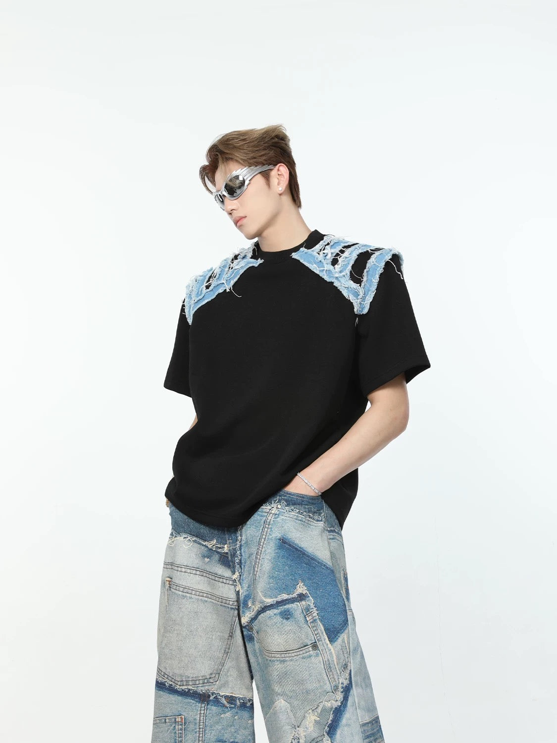 Fabric patched shoulder round neck t-shirt