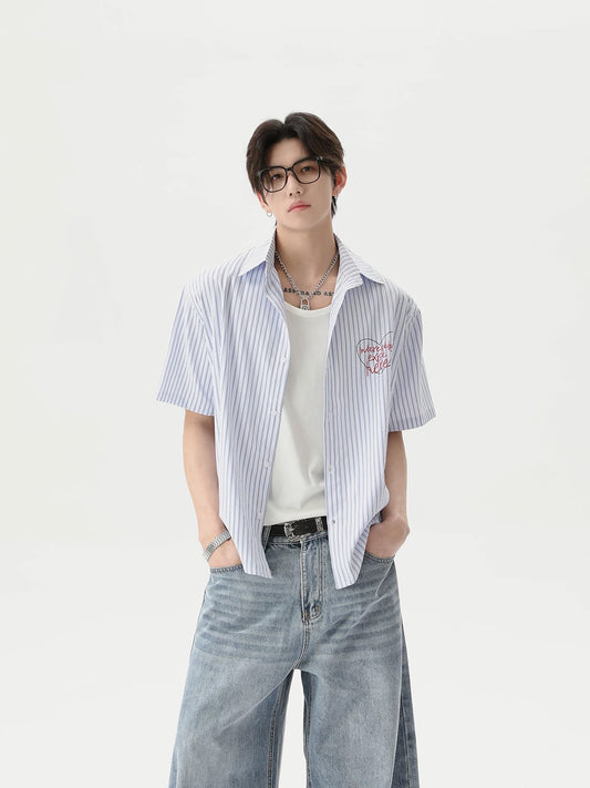 Vertical stripe love printed short sleeve shirt