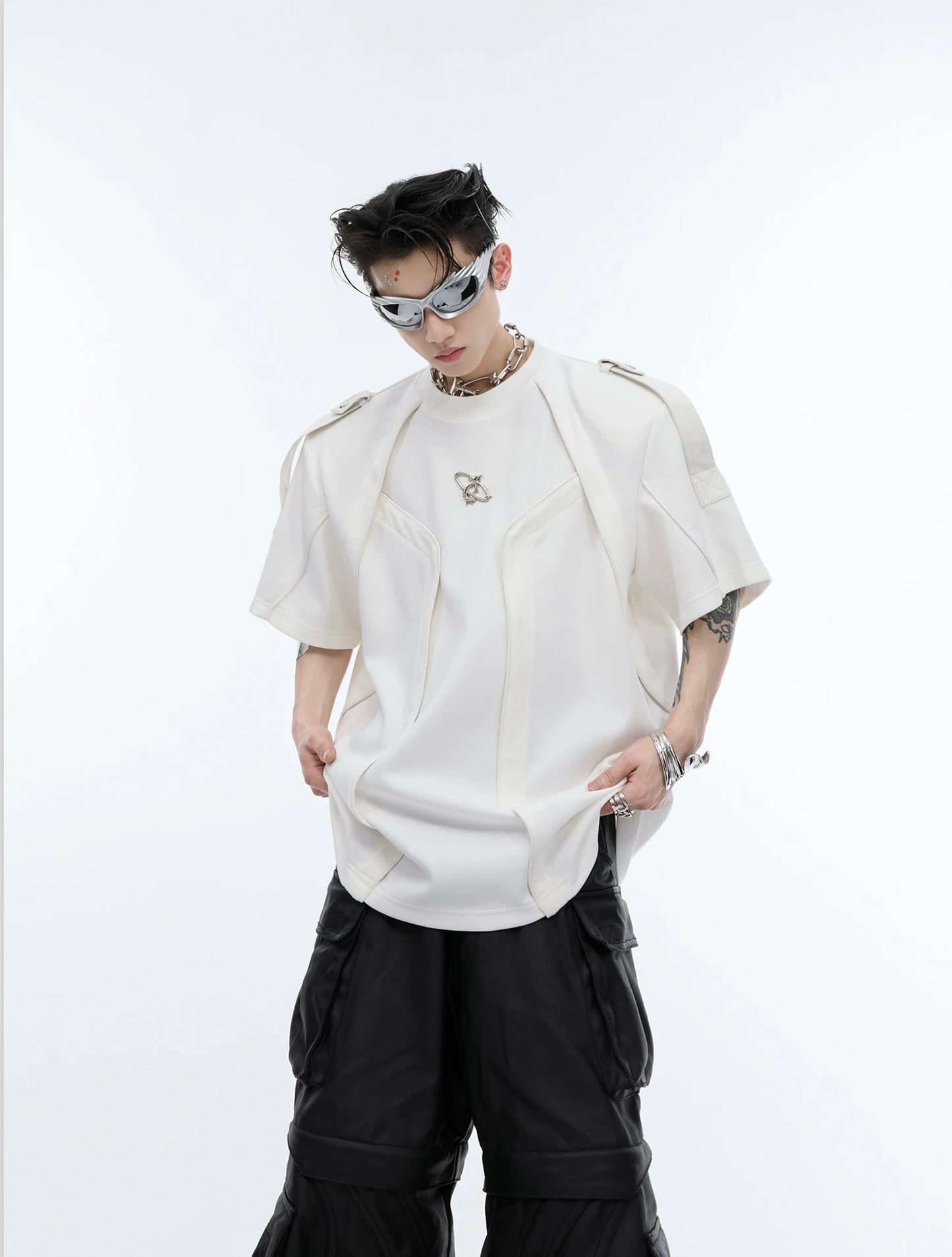Heavy industry structured shoulder straps t-shirt
