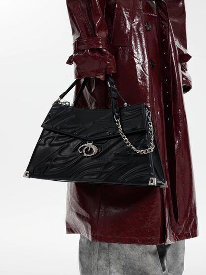 ArguE engraved bone truss single shoulder bag