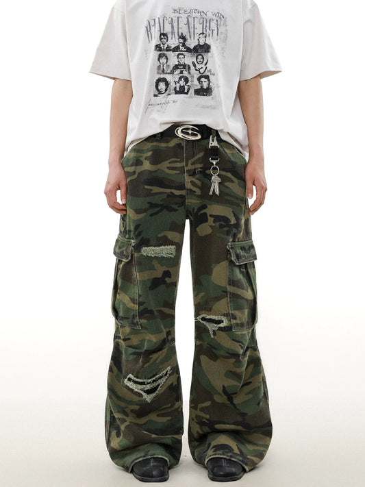 Camouflage worn design pants
