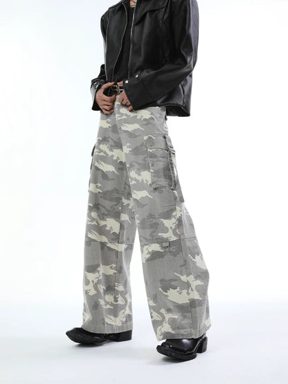Strap pocket slimming camouflage pants