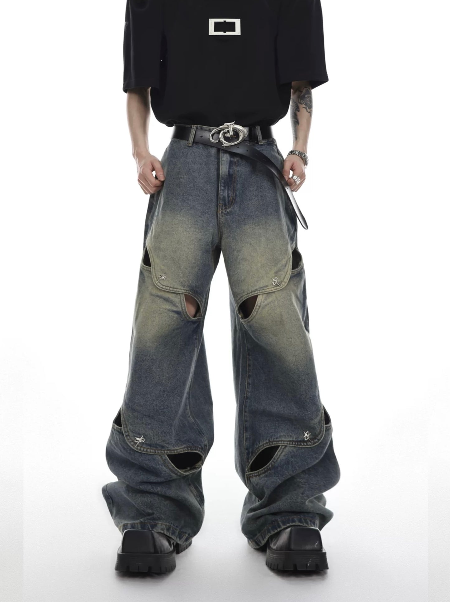 Blade cut design denim pants