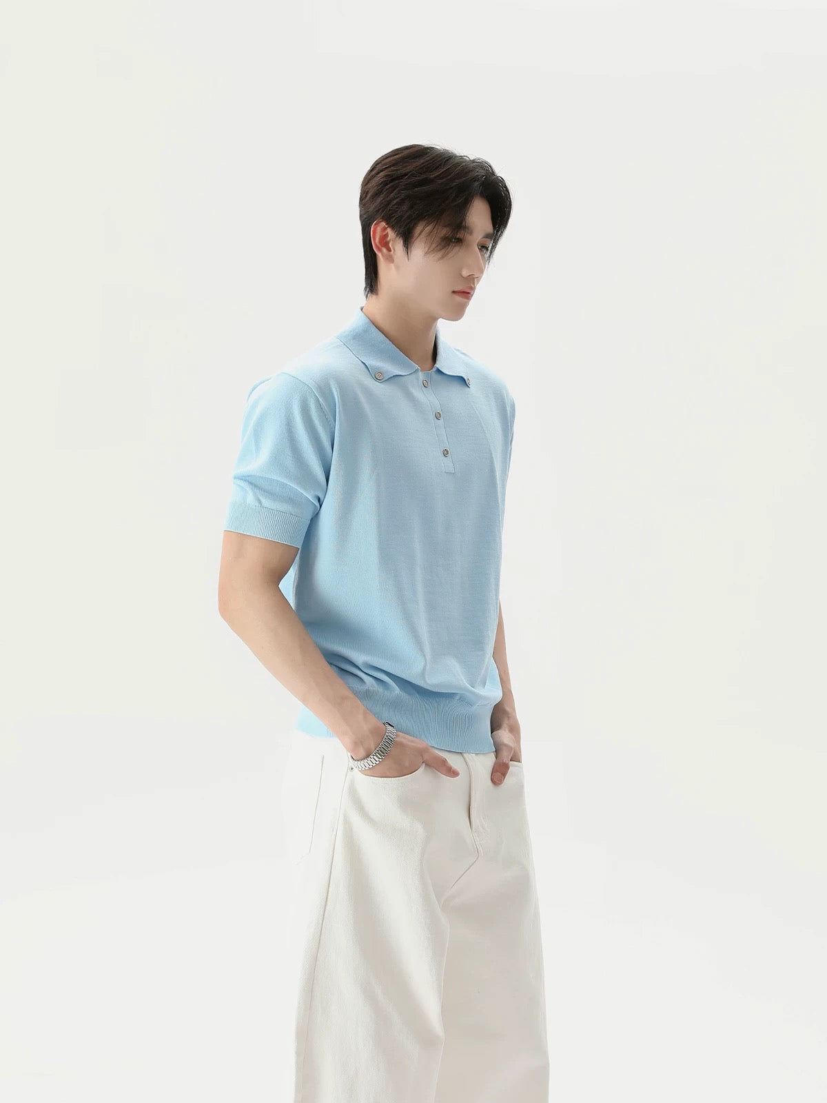 Buttons designed casual polo shirt
