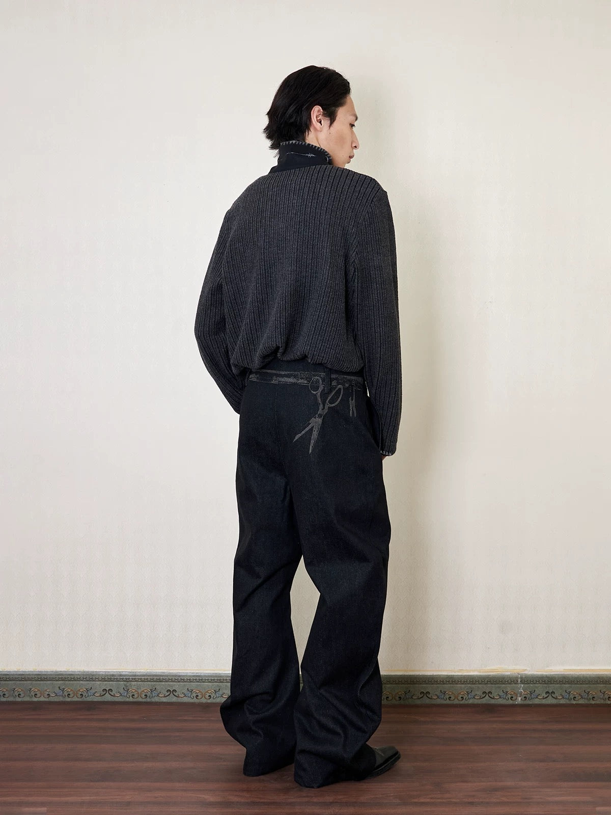 Urhe twisted striped Z-needle stand collar knit sweater