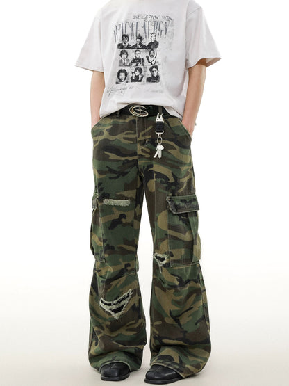 Camouflage worn design pants
