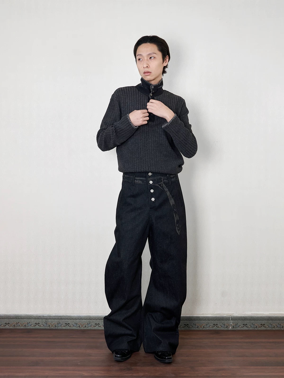 Urhe twisted striped Z-needle stand collar knit sweater