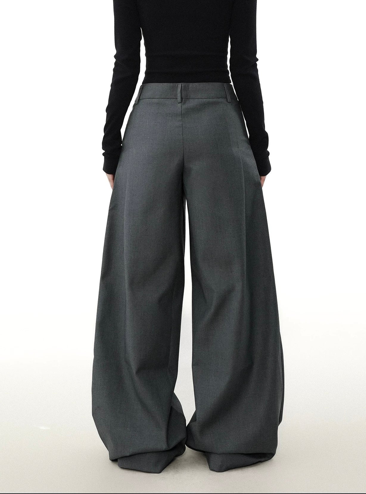 High end pleated wide pants