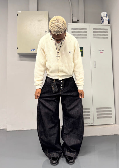 Hidden magnetic buckles curved blade cow jeans