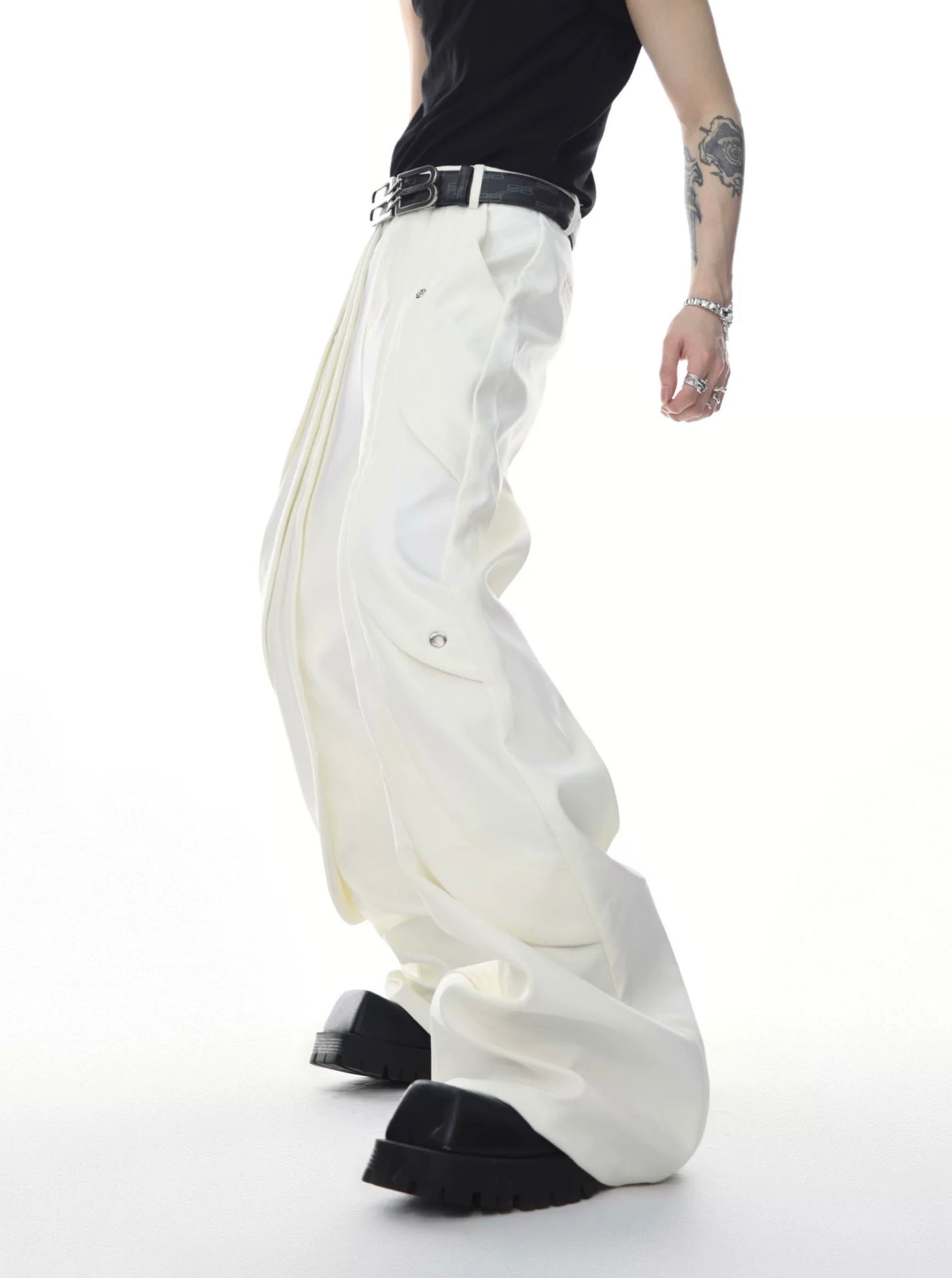 Hand split decomposed slim fit pants